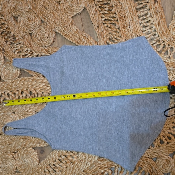 Venus Flowy Loose Fit Backless Gray Tank w/Black Elastic Band - Picture 6 of 14